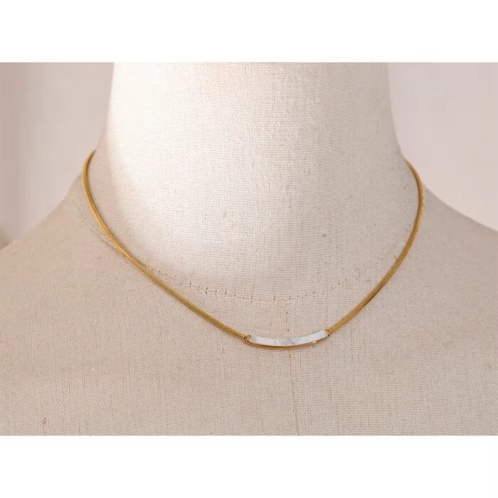Clara MOP Necklace - Image 3