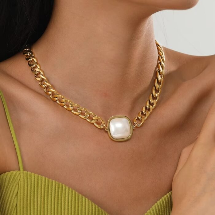 Sophia Pearl Necklace - Image 2