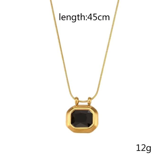 Emma Stone Necklace - Image 3