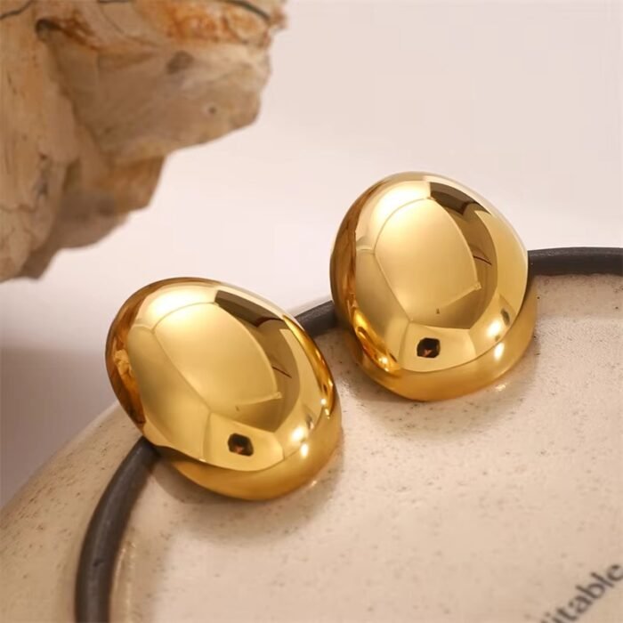 Zayna Oval Earrings - Image 4