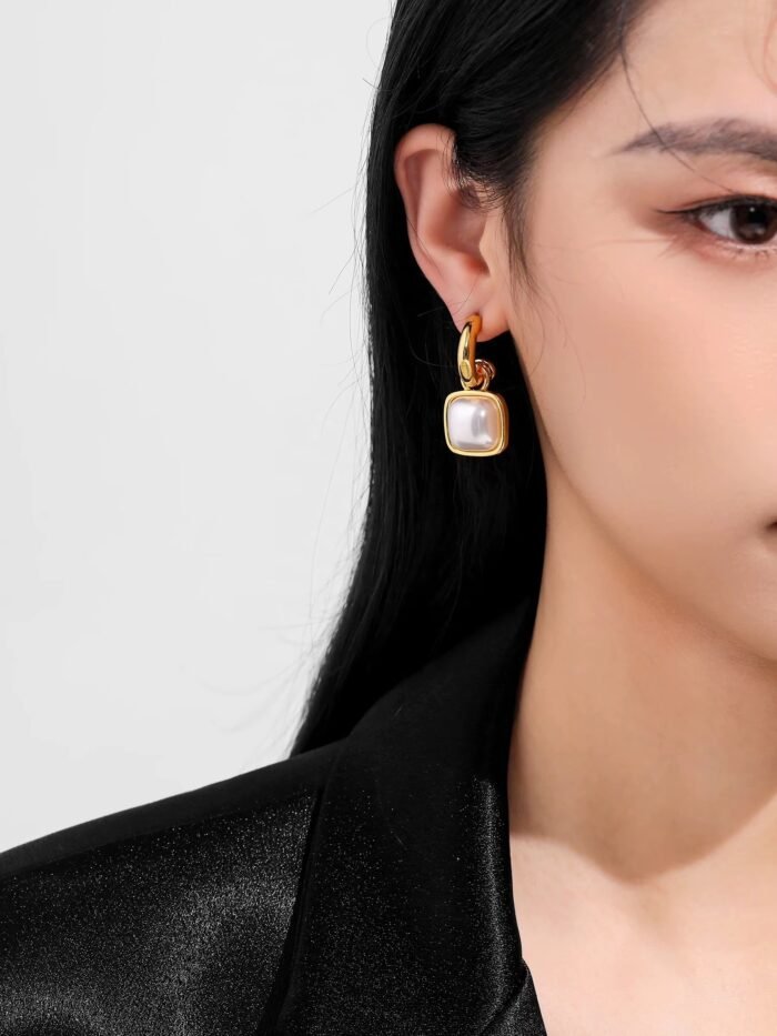 Eclat Earrings - Image 2