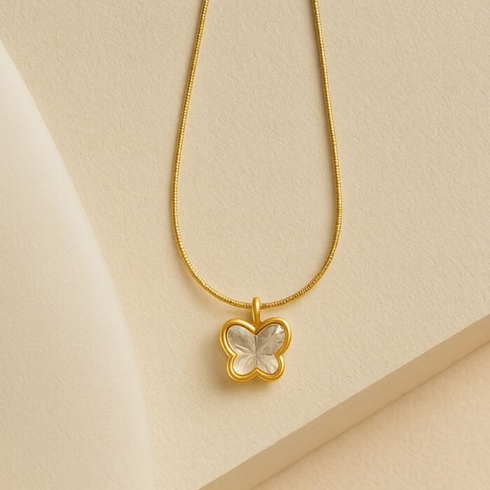Pappilon Crystal Necklace - Image 3